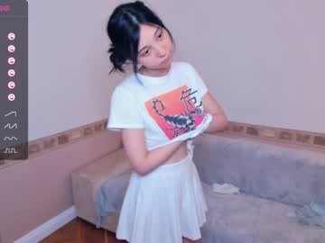 girl
        alwayssmile8 cam image #3037515