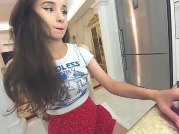girl
        ehotlovea cam image #407341