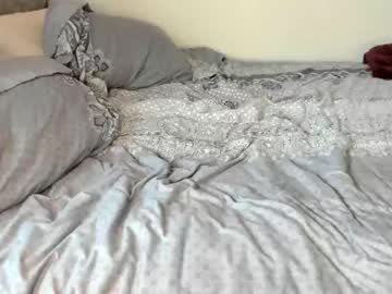 girl
        justpiper cam image #4117263