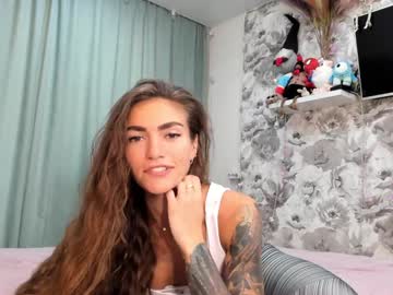girl
        joconda cam image #4789740