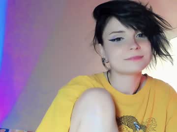 girl
        ronnie_neko cam image #5048378