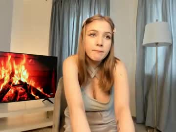 girl
        altaanness cam image #3656356