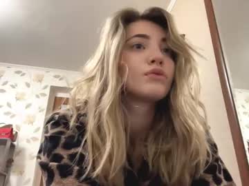 girl Live Cam Girls Love To Strip Naked For Their Viewers with dawnbluett
