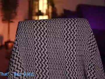 girl
        tiffanyriox cam image #6126289