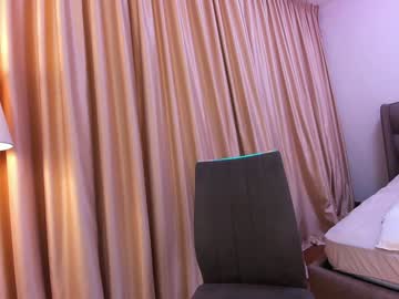 girl
        ehotlovea cam image #6519971