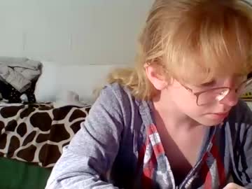 girl
        blonde_katie cam image #3418509