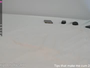 girl
        dovia cam image #865924
