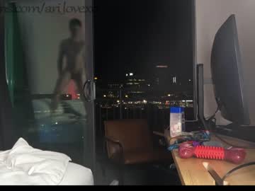 couple
        ari_lovexo cam image #1219589