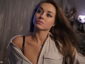 girl
        lettymoa cam image #5184382