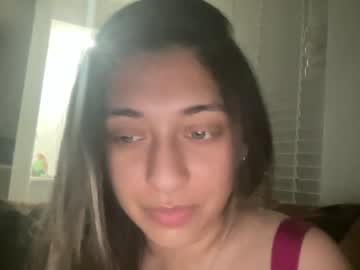 girl
        kristy_barrios cam image #4230841