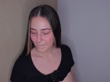 couple
        dexandlily cam image #4629500