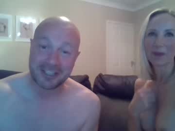couple
        mikeyliz cam image #4220316