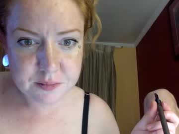 couple Live Cam Girls Love To Strip Naked For Their Viewers with freckledfreaks
