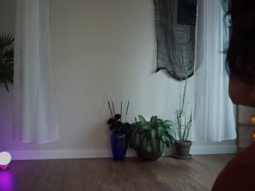 girl
        jadeperez_ cam image #2619297