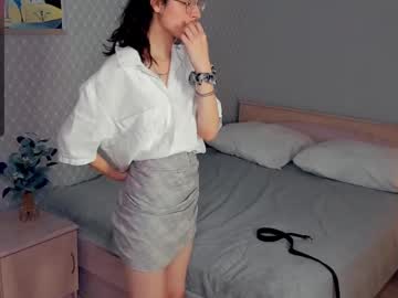 girl
        keeleyhane cam image #6159417