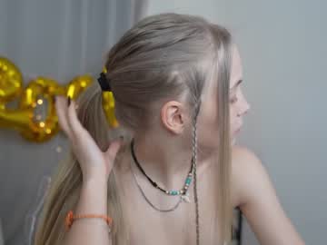 girl
        appr0ved cam image #3871694