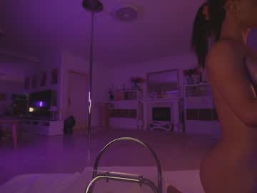 girl
        hannahjames710 cam image #5168272