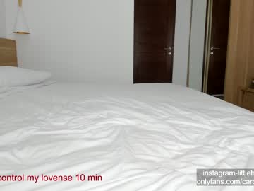 girl
        carolinaherera cam image #1026605