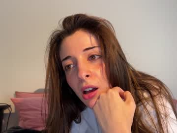 girl
        rosykindred cam image #1600329