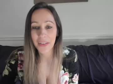 girl
        cutelittlemama0418 cam image #1139468