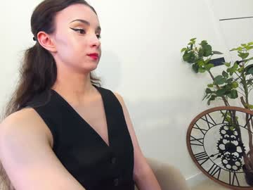 girl
        ehotlovea cam image #5802018