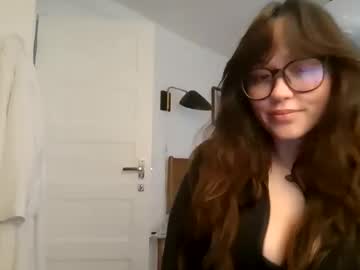 girl
        ryleeryders cam image #6369295