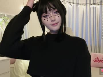 girl
        vonnalein cam image #5400711