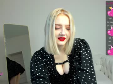 girl
        oliviabr0wn cam image #278926