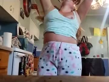girl
        ivy_monroe cam image #1726486