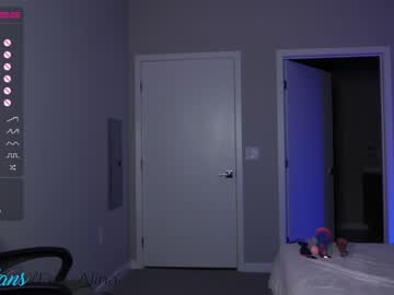 girl
        fox_alina cam image #580324