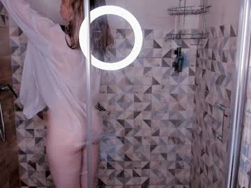 girl
        alice_tucci cam image #4692862