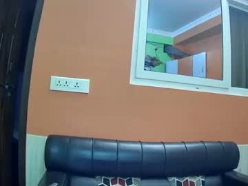 girl
        biancaandhubby cam image #1841016