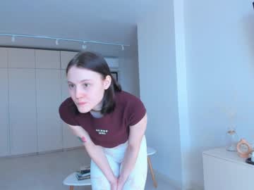 girl
        megancooks cam image #1084557