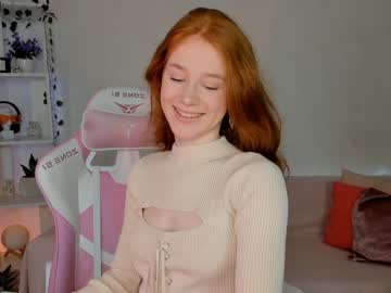 girl
        madeline_jackson cam image #2210758