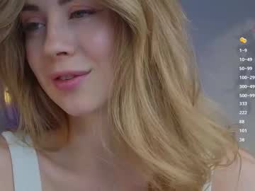 girl
        emmi_rosee cam image #6077504