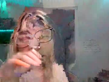 girl
        lindsey_love122 cam image #5034859