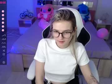 girl
        amelialuck cam image #893796