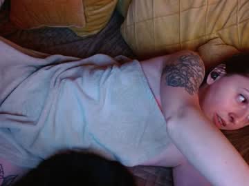 girl
        juicy_peach88 cam image #663854
