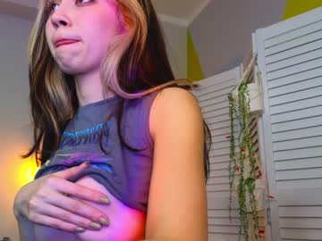 girl
        y_u_m_i_k_a cam image #927425