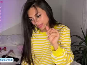 girl
        sweet_littleee cam image #862697