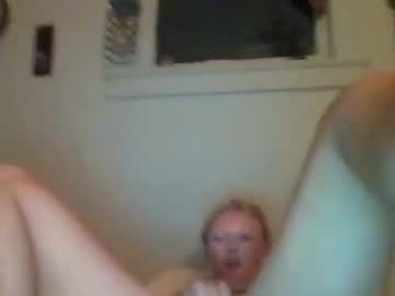 girl Live Cam Girls Love To Strip Naked For Their Viewers with sexyfungirl321