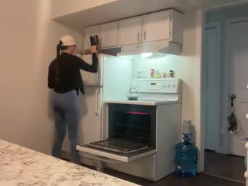 girl
        xyleialuv cam image #5045651