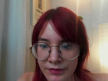 girl
        tashagree cam image #2209610