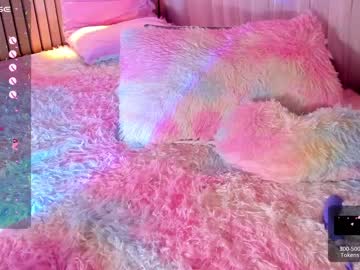 girl
        little_effy18 cam image #3861900