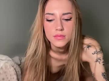 girl
        lilyandersonxo cam image #6880947