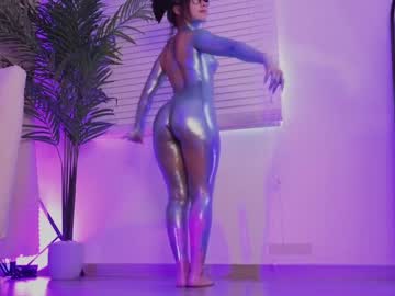 girl
        gigi_ulala cam image #2529935