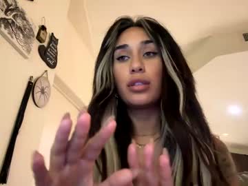 girl
        skyyefox cam image #2067755