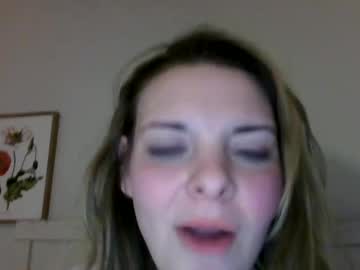 couple Live Cam Girls Love To Strip Naked For Their Viewers with jujubean_romeobaby