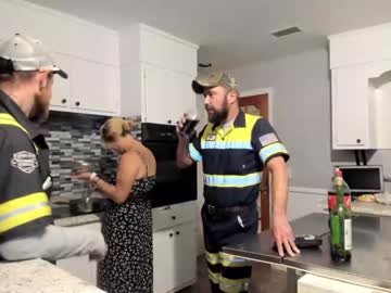 couple
        hardworkertn cam image #3302545