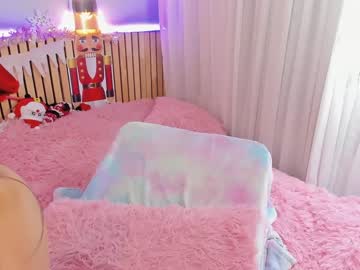 girl
        little_effy18 cam image #2971911